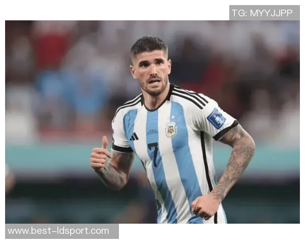 阿根廷队迈阿密集训梅西德保罗齐聚社媒晒报到照片